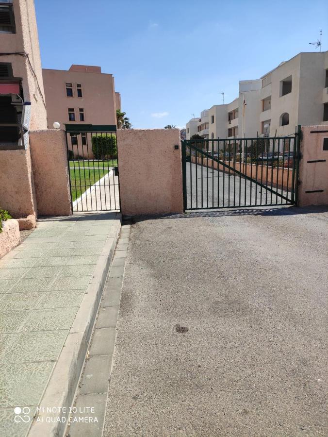 Appartamento La Burbuja Almería Esterno foto